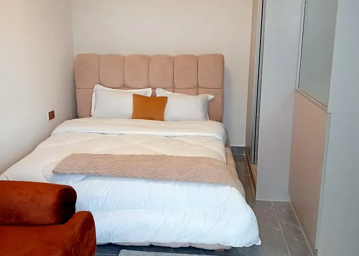 Ari Executive Suites And Residencies
